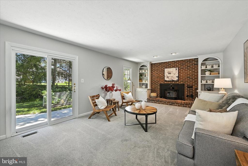 4 Linwen Way