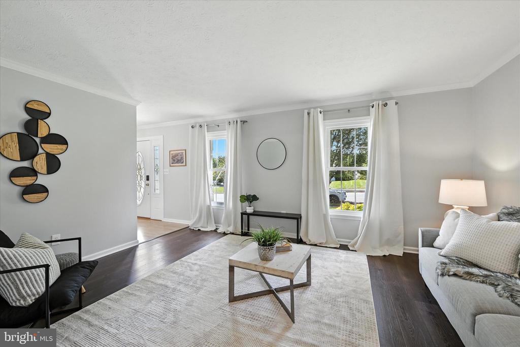4 Linwen Way