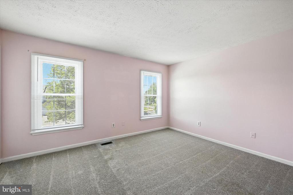 4 Linwen Way