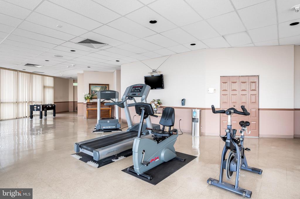 205 E JOPPA ROAD 1209
