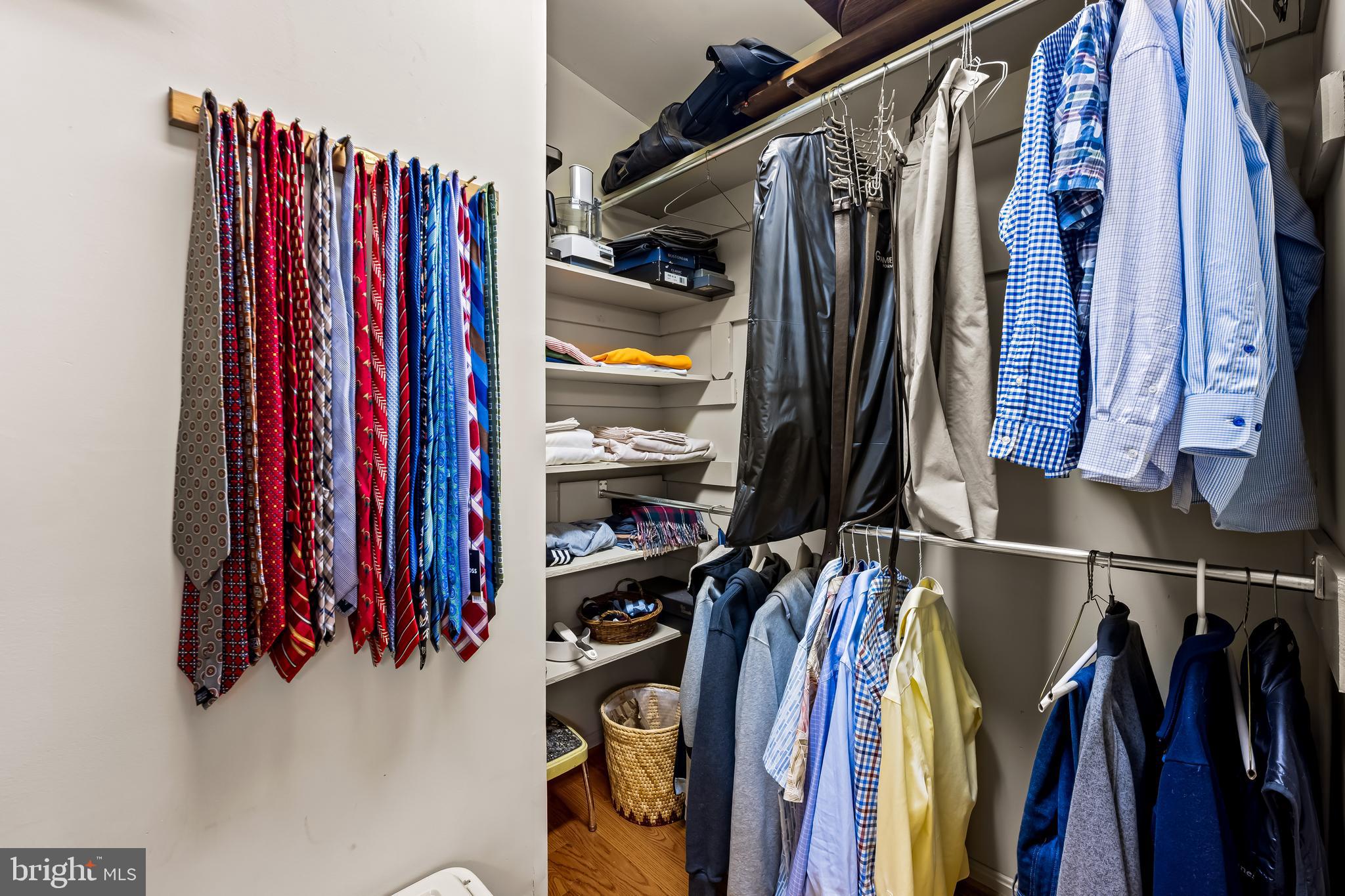 607 W CHESAPEAKE AVENUE