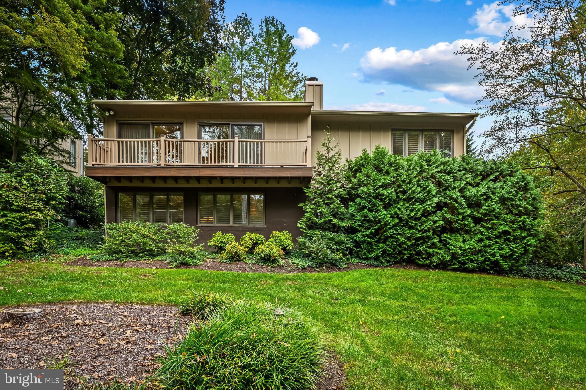 607 W CHESAPEAKE AVENUE