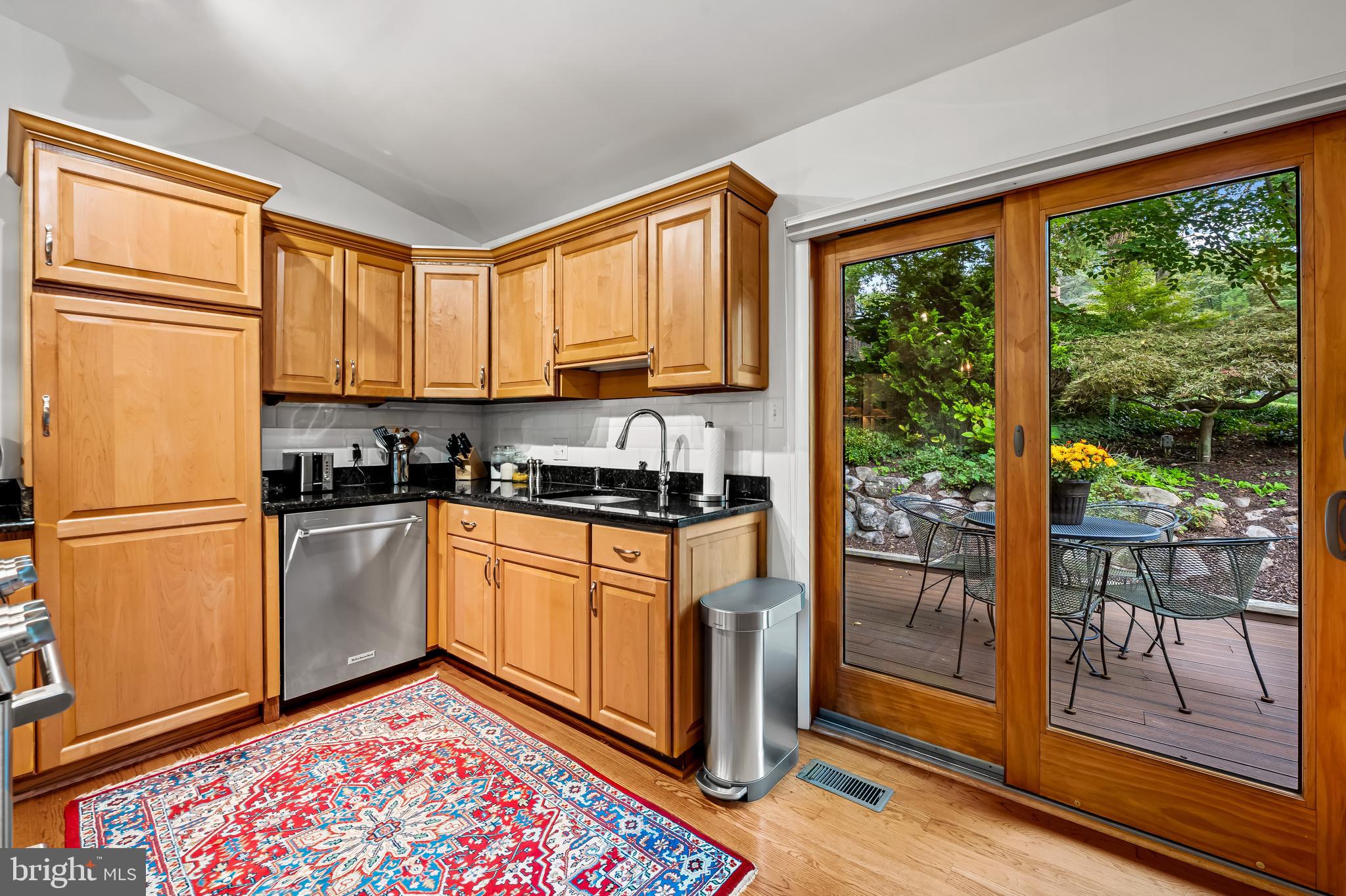 607 W CHESAPEAKE AVENUE