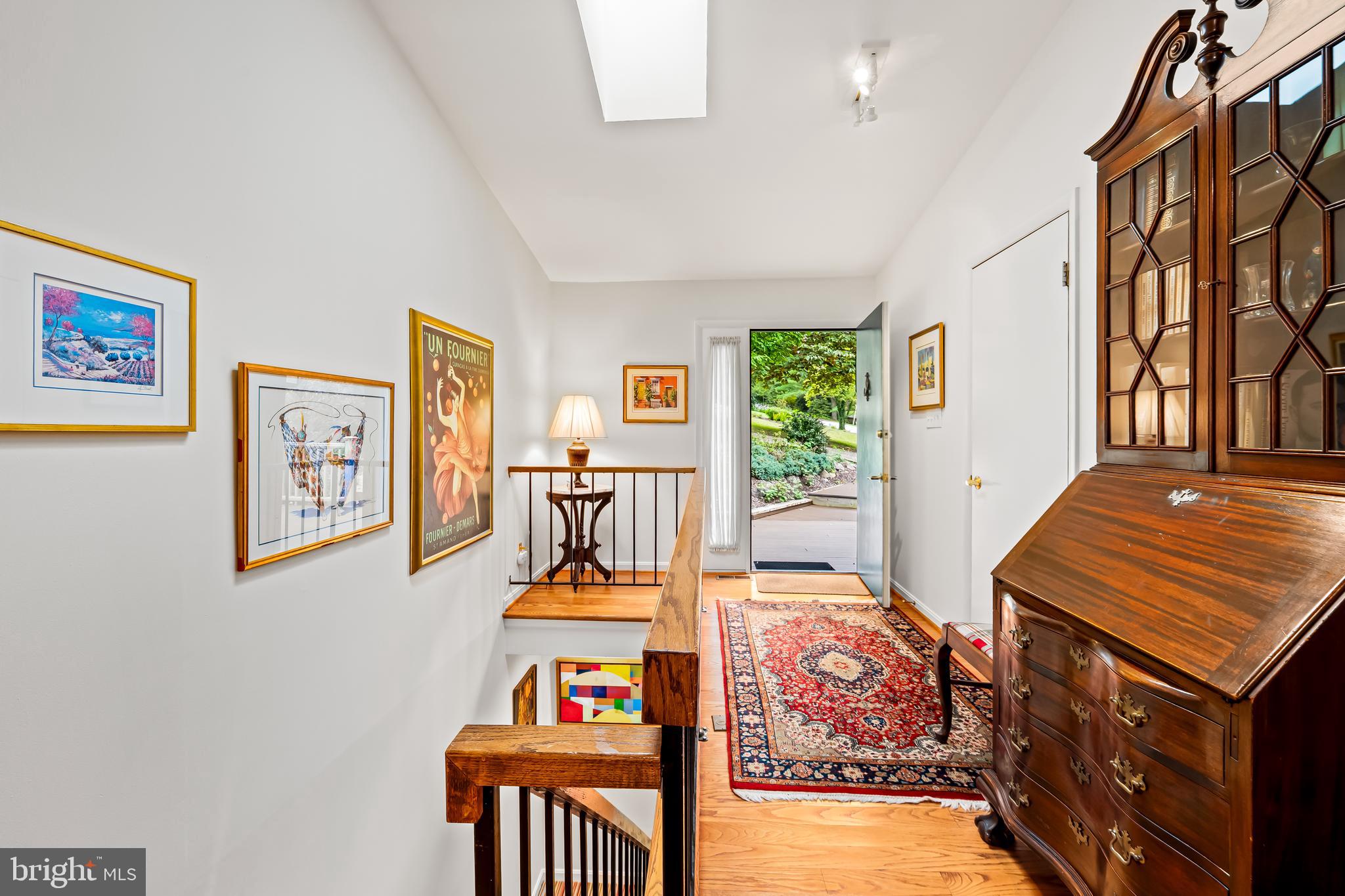 607 W CHESAPEAKE AVENUE