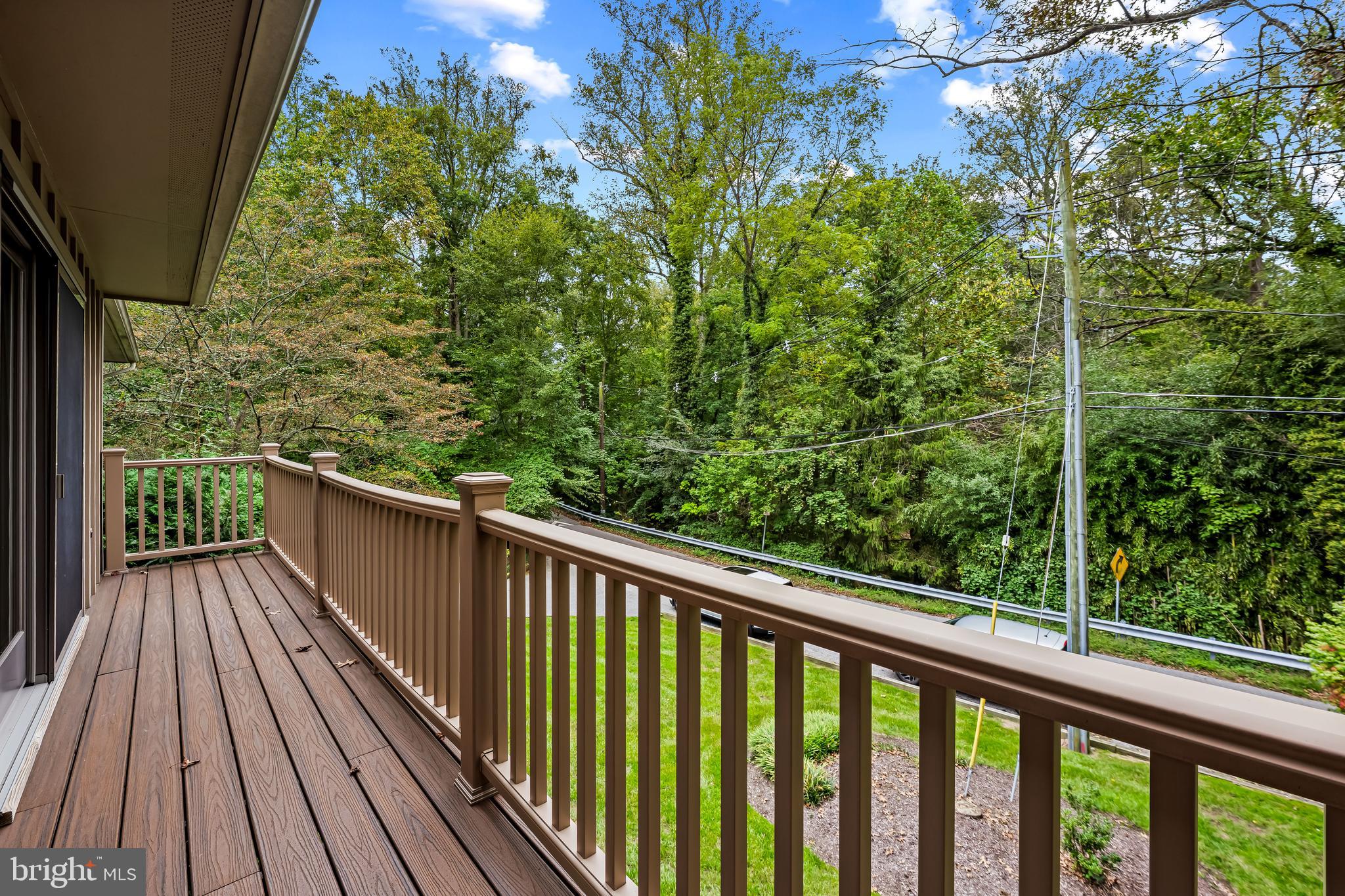 607 W CHESAPEAKE AVENUE