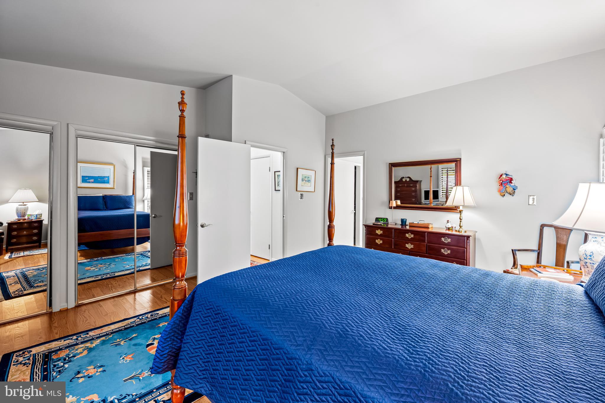 607 W CHESAPEAKE AVENUE