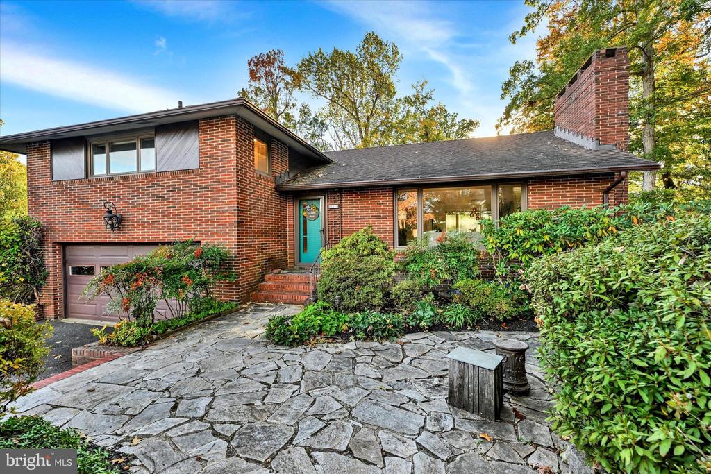 9116 NAYGALL ROAD