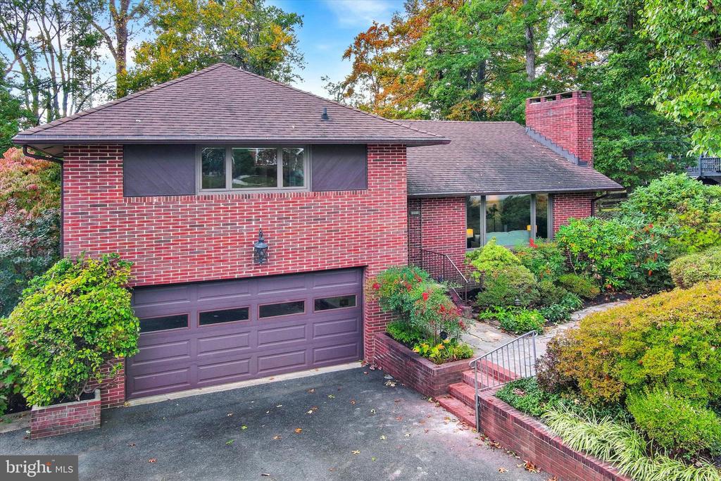 9116 NAYGALL ROAD
