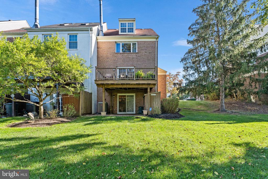 10 MERRION COURT