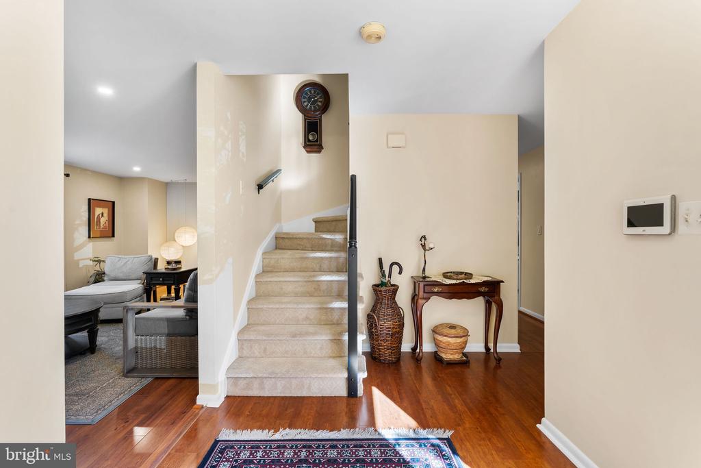 10 MERRION COURT