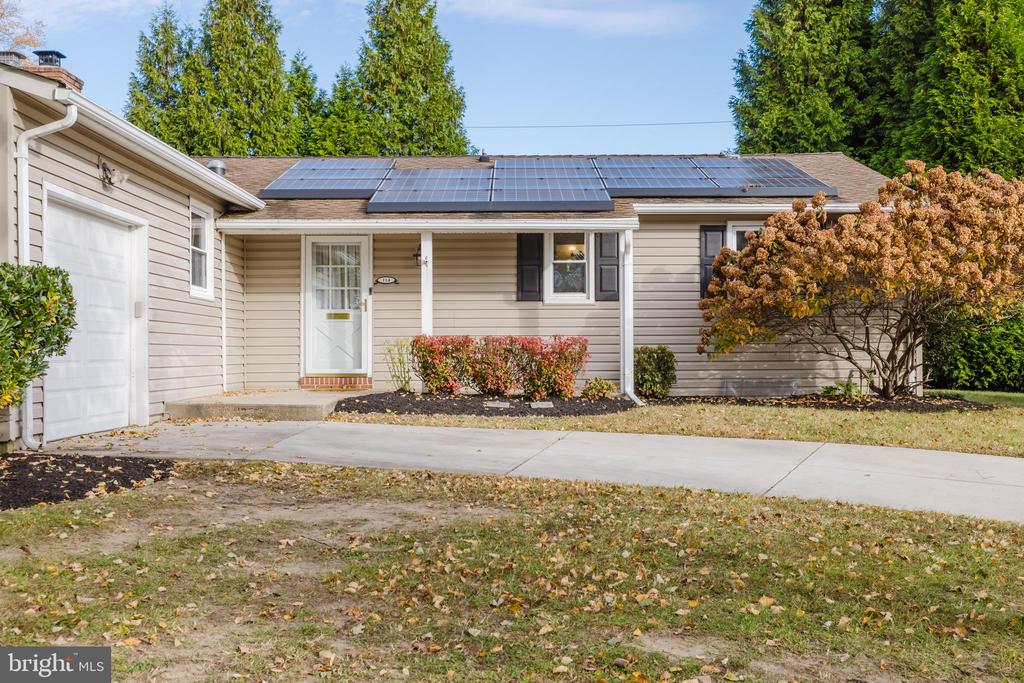 114 COUNTRY LANE