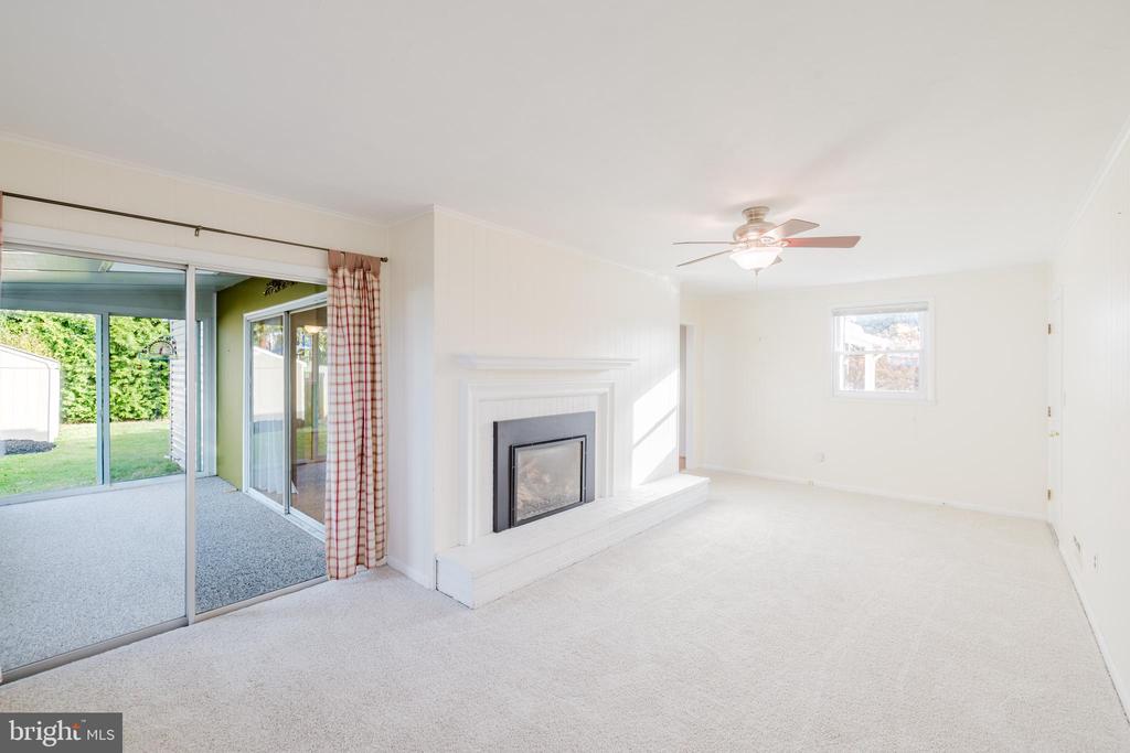 114 COUNTRY LANE