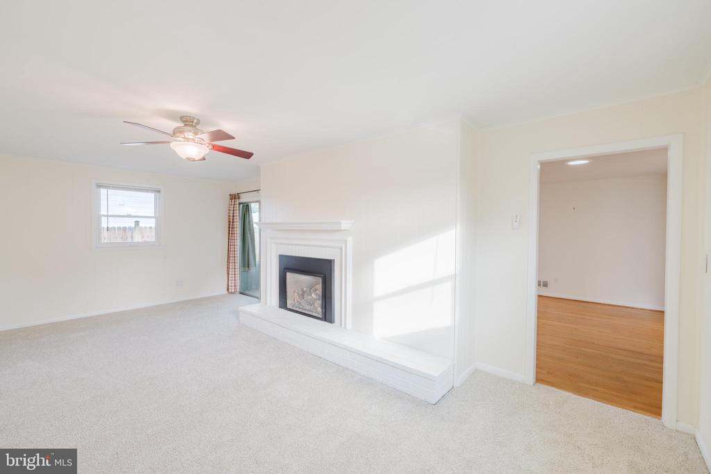 114 COUNTRY LANE