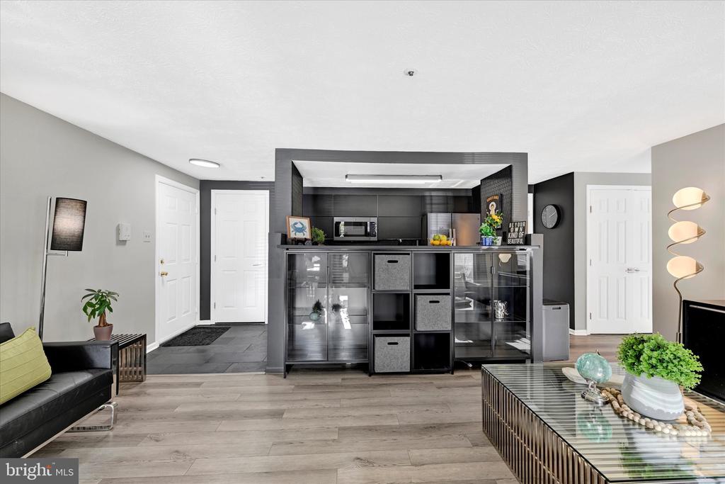 9107 LINCOLNSHIRE COURT D D