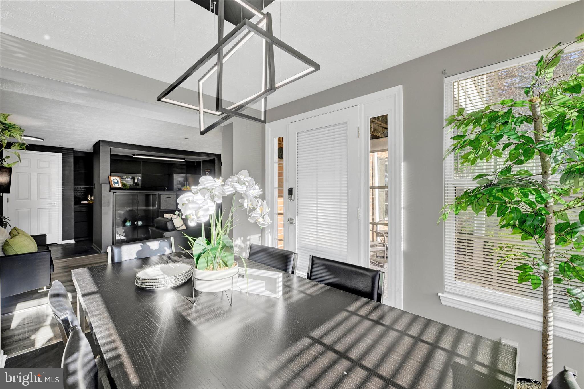 9107 LINCOLNSHIRE COURT D D