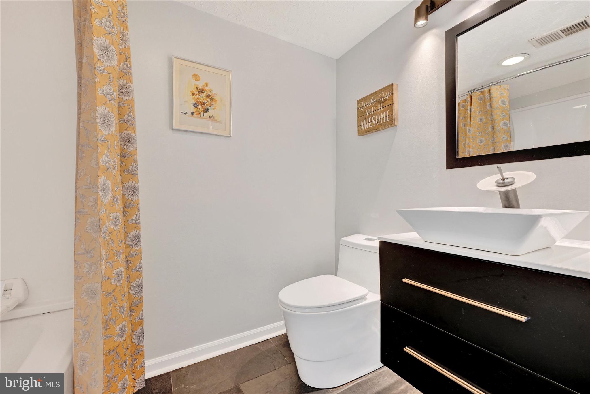 9107 LINCOLNSHIRE COURT D D