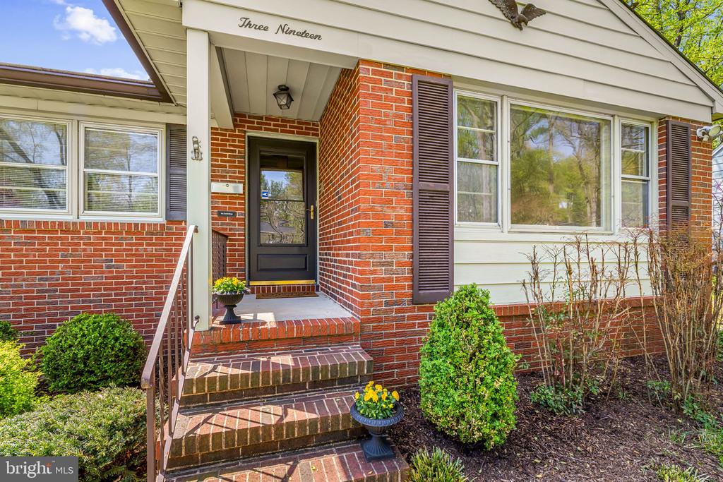 319 GAILRIDGE ROAD