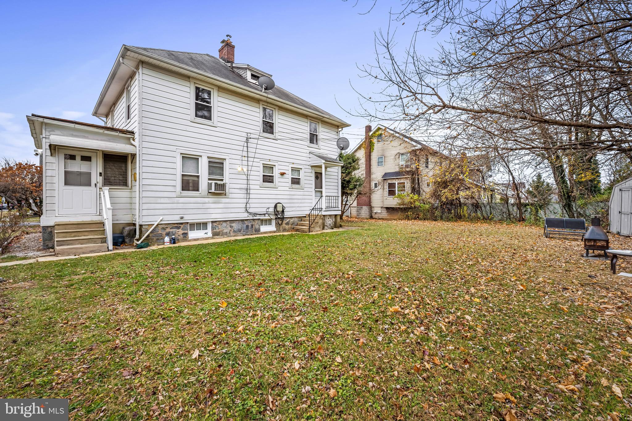 100 CLARENDON AVENUE