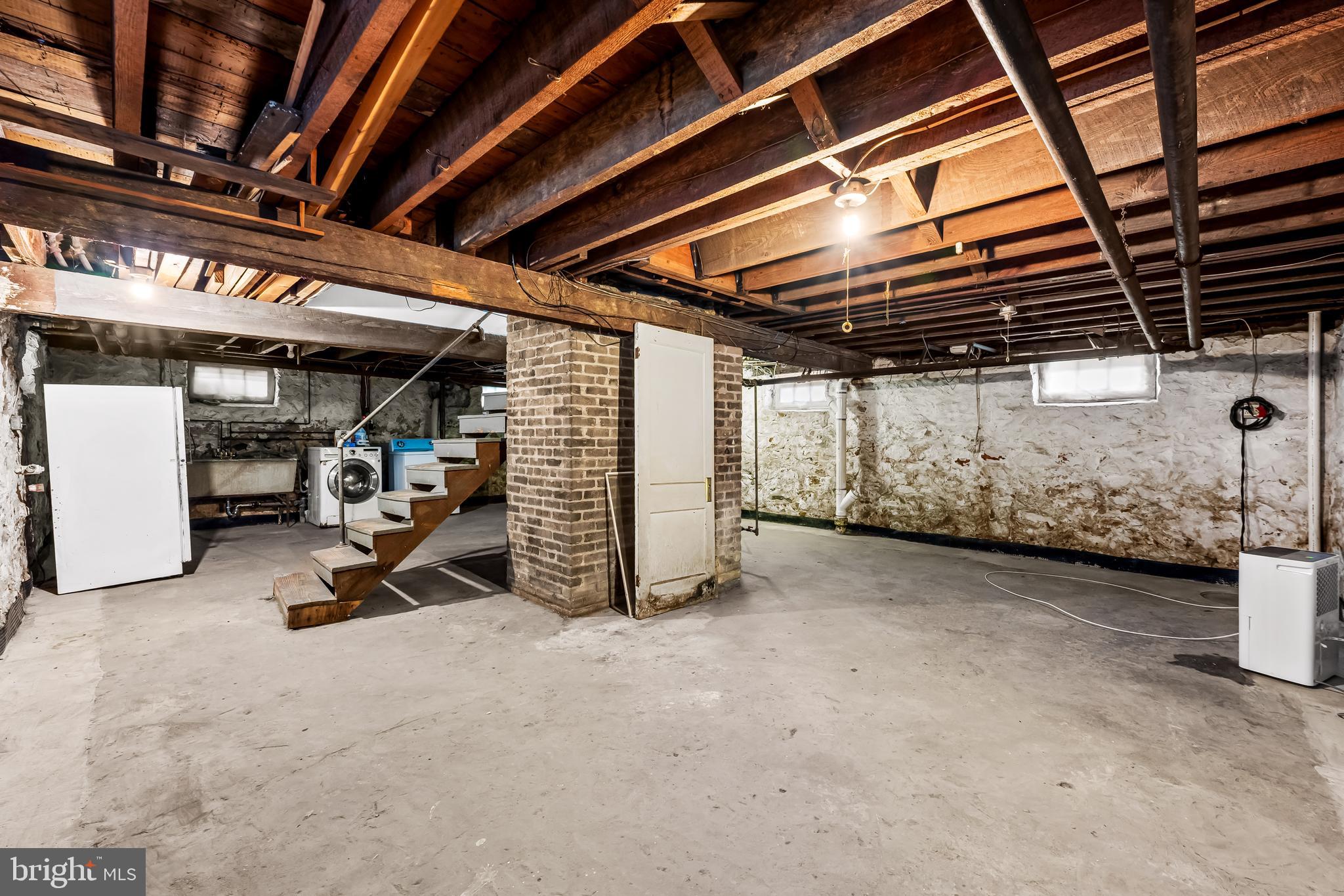 100 CLARENDON AVENUE