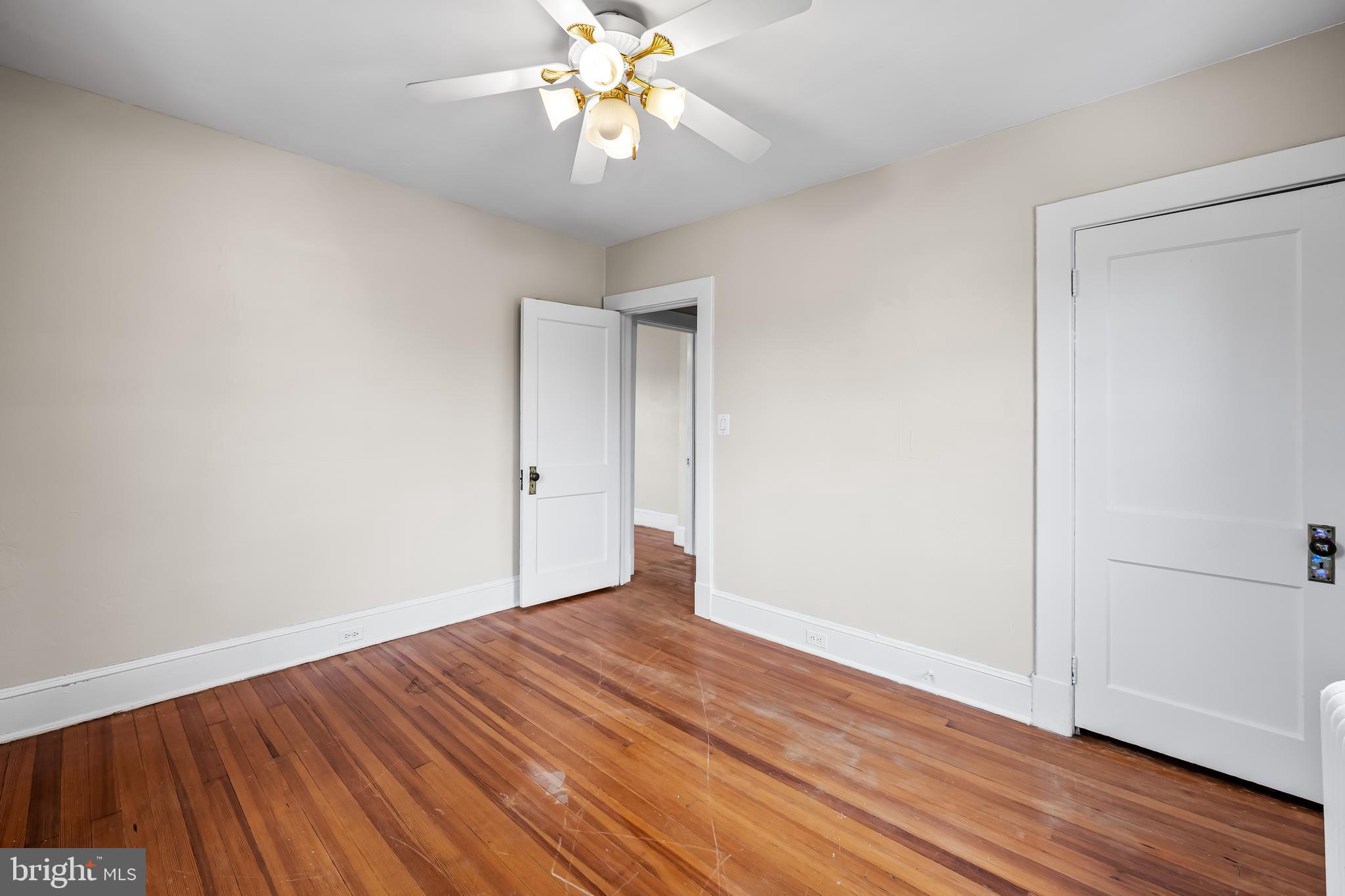 100 CLARENDON AVENUE