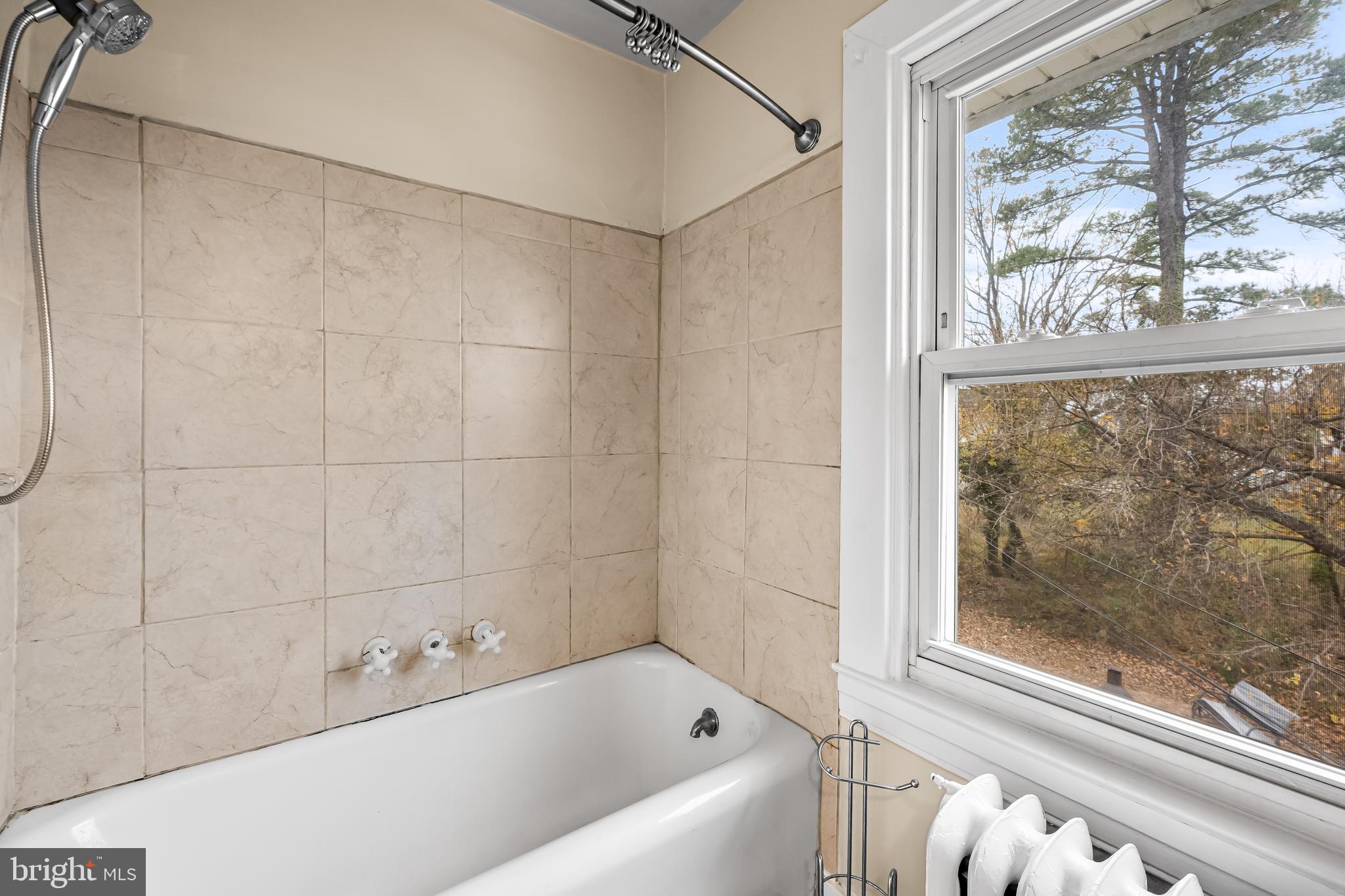 100 CLARENDON AVENUE