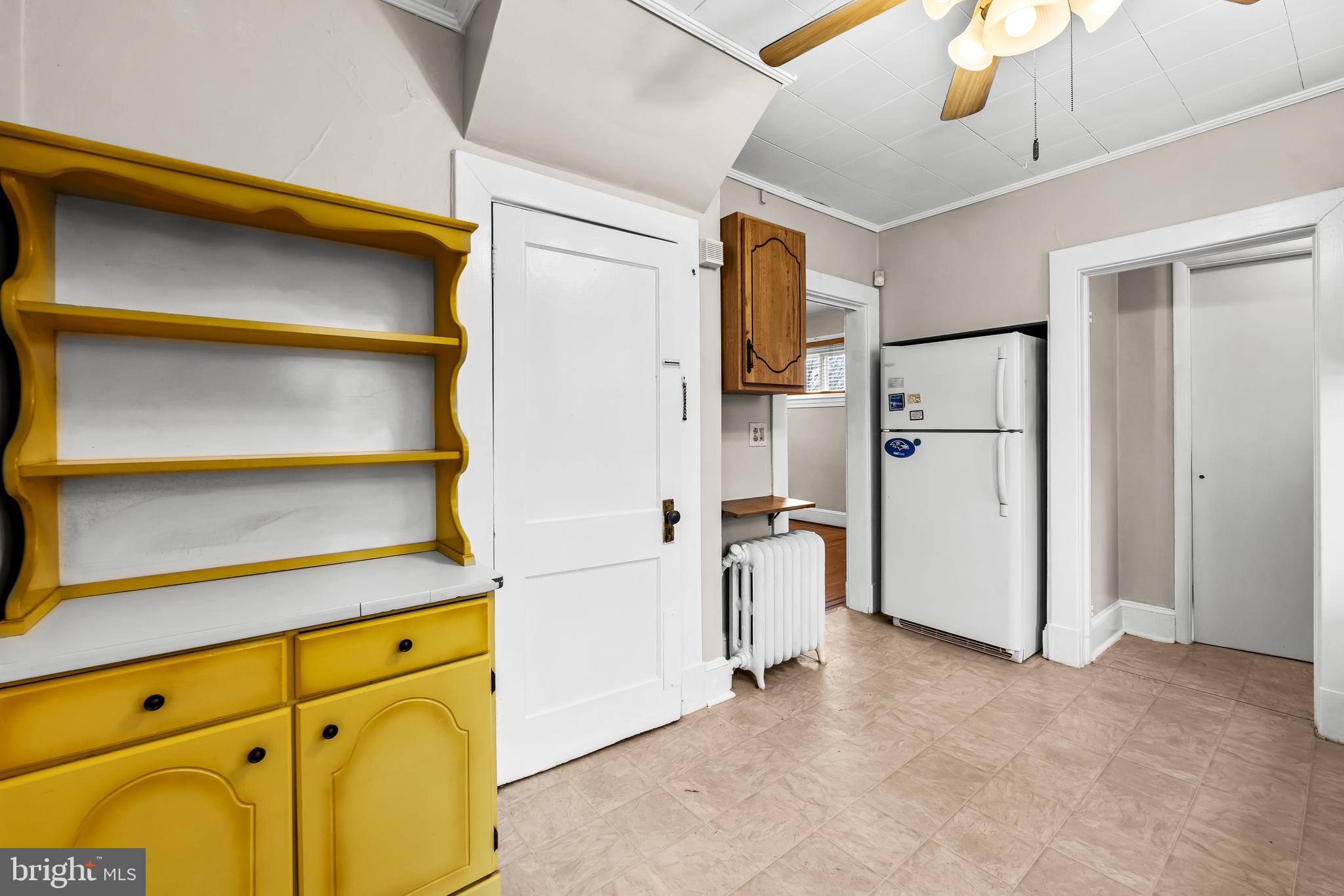 100 CLARENDON AVENUE