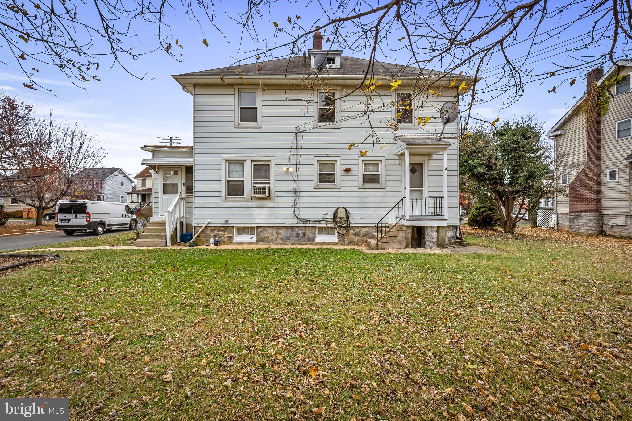 100 CLARENDON AVENUE