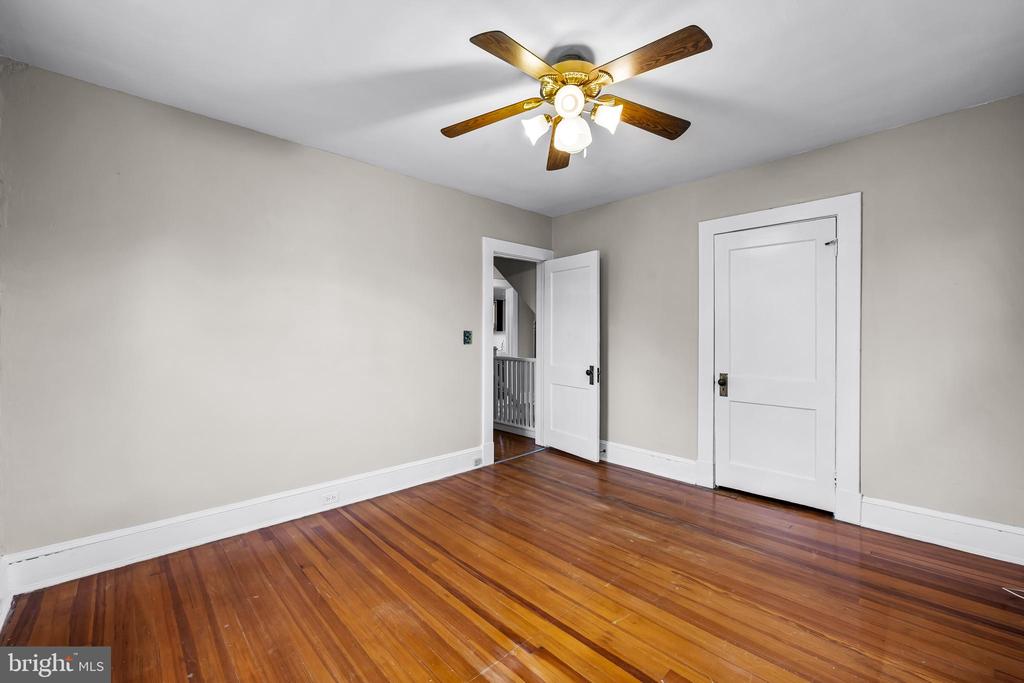 100 CLARENDON AVENUE