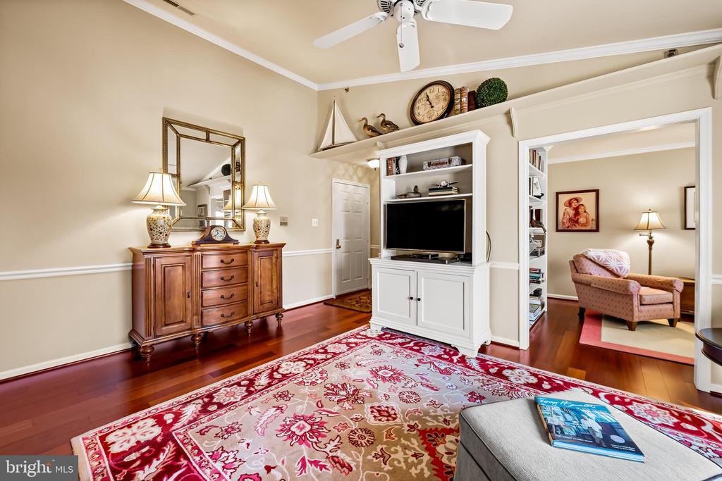 12 CLOVERWOOD COURT 302