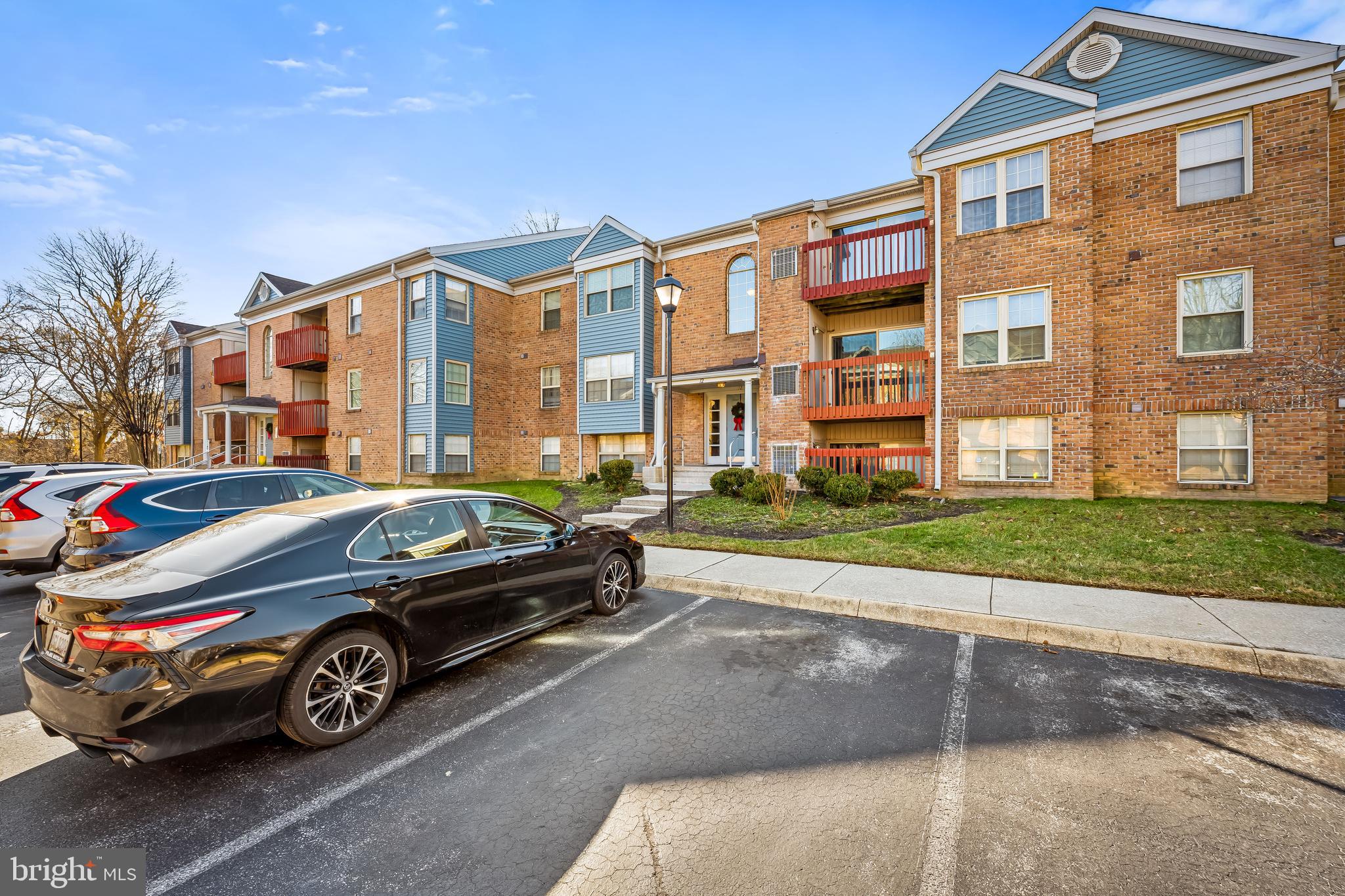 12 CLOVERWOOD COURT 302