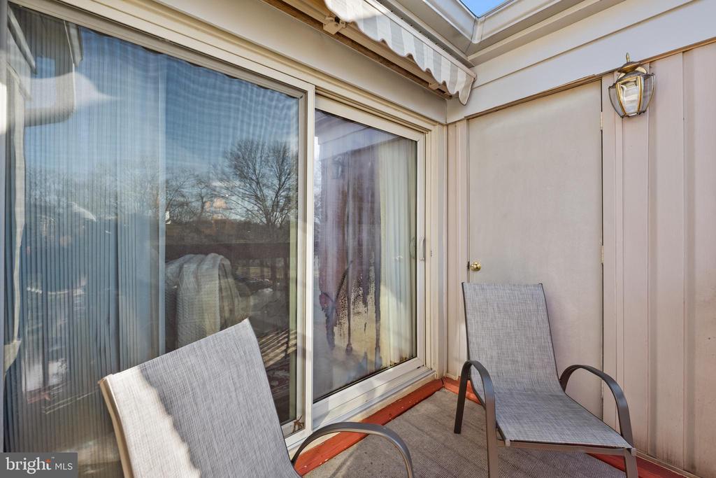 12 CLOVERWOOD COURT 302
