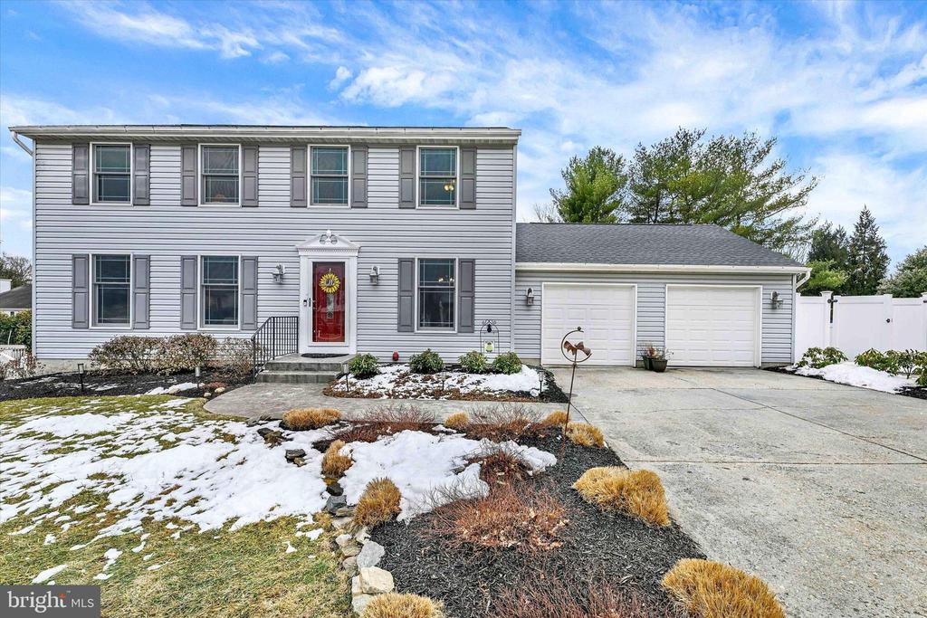 3827 PROCTOR LANE
