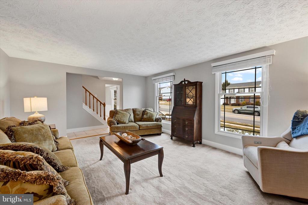 3827 PROCTOR LANE