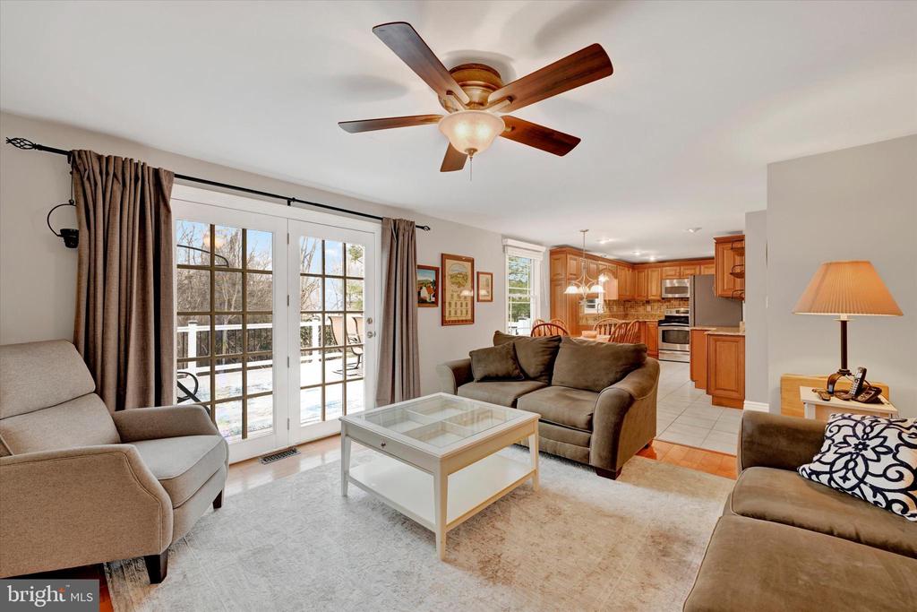 3827 PROCTOR LANE