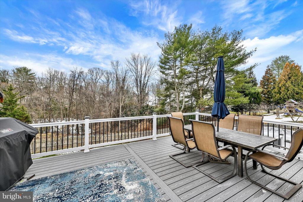 3827 PROCTOR LANE