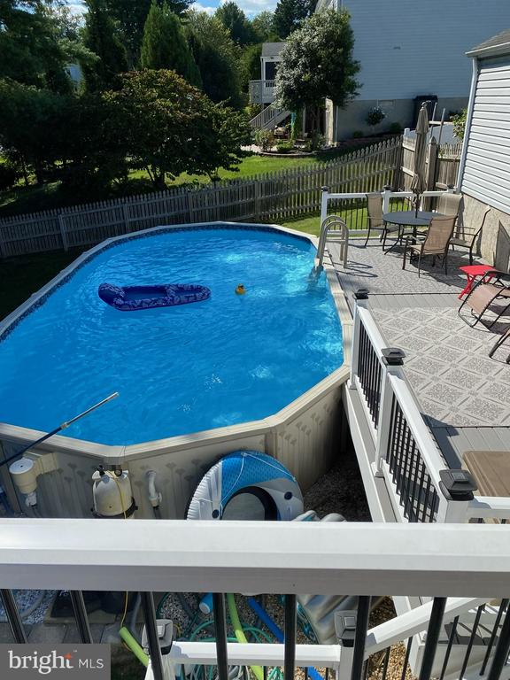 3827 PROCTOR LANE