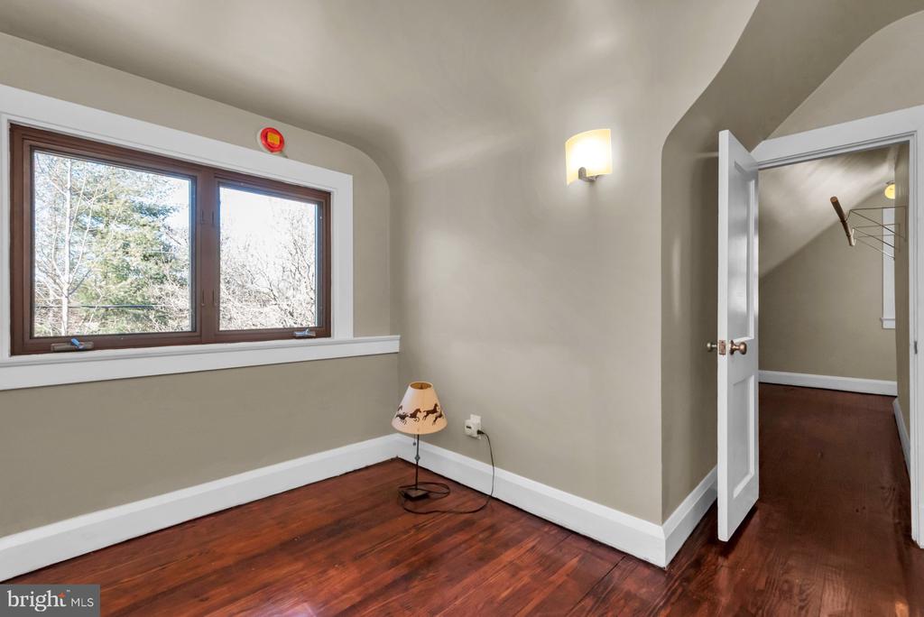 5701 OLD COURT
