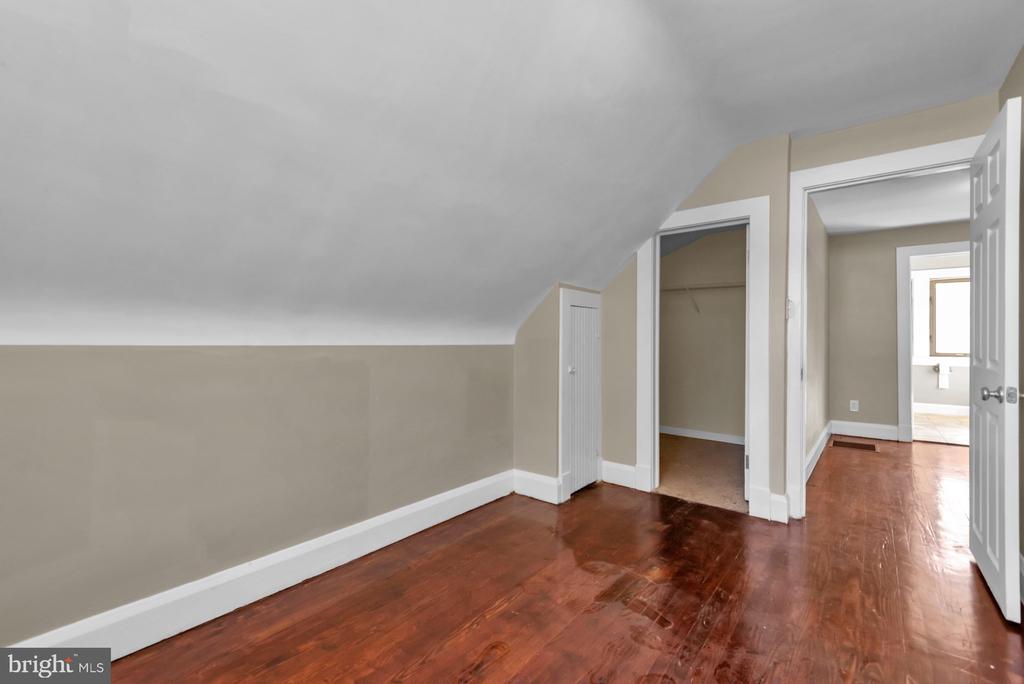 5701 OLD COURT