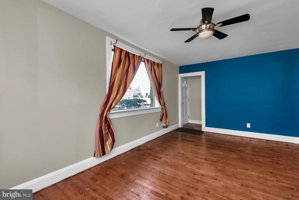 5701 OLD COURT