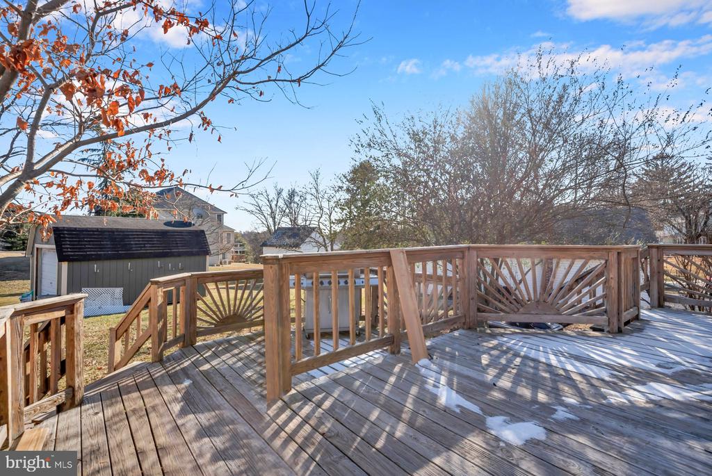 5701 OLD COURT