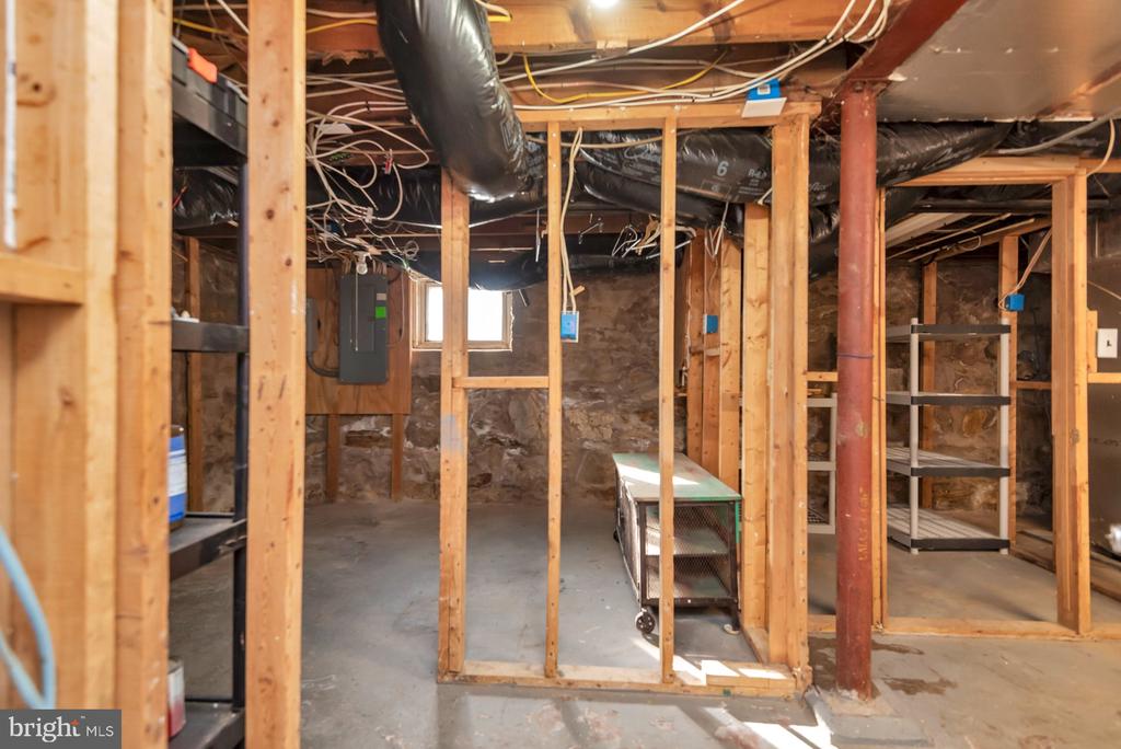 5701 OLD COURT