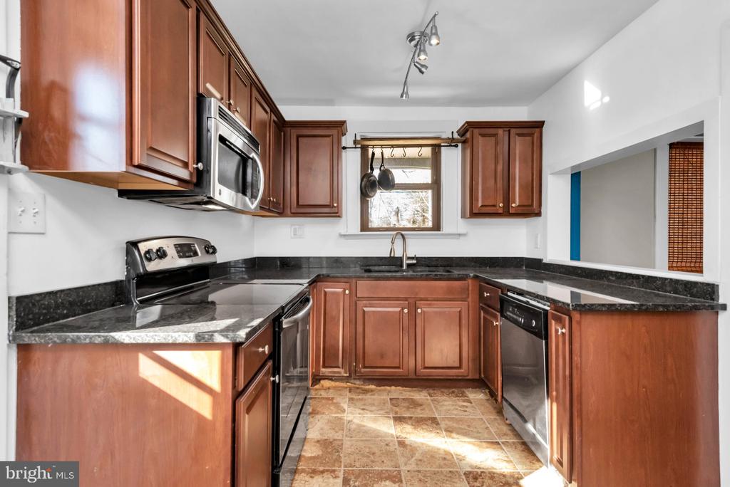 5701 OLD COURT