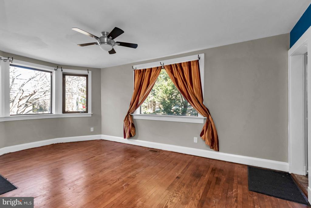 5701 OLD COURT