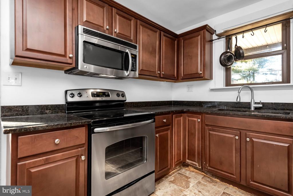 5701 OLD COURT