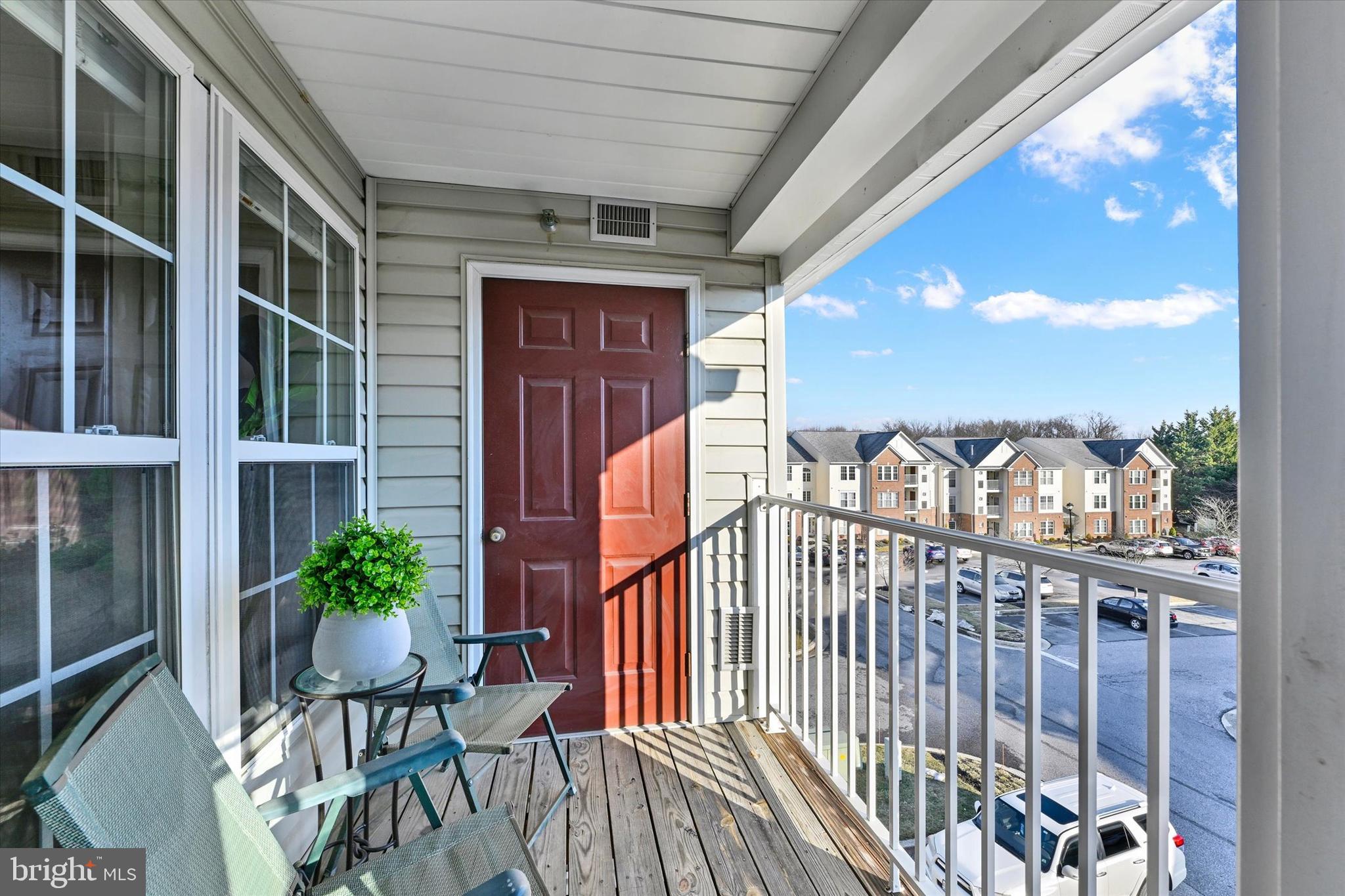 17 BROOK FARM COURT M 17M