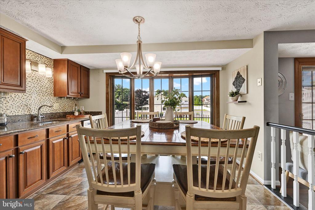 3803 PROCTOR LANE