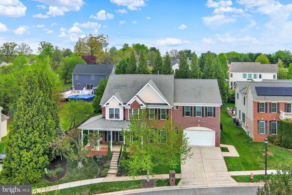 5200 SCENIC DRIVE
