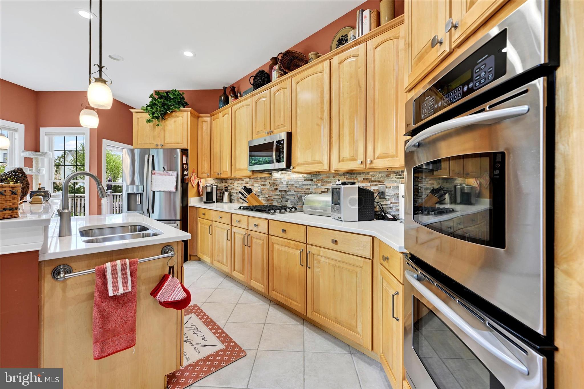 5200 SCENIC DRIVE
