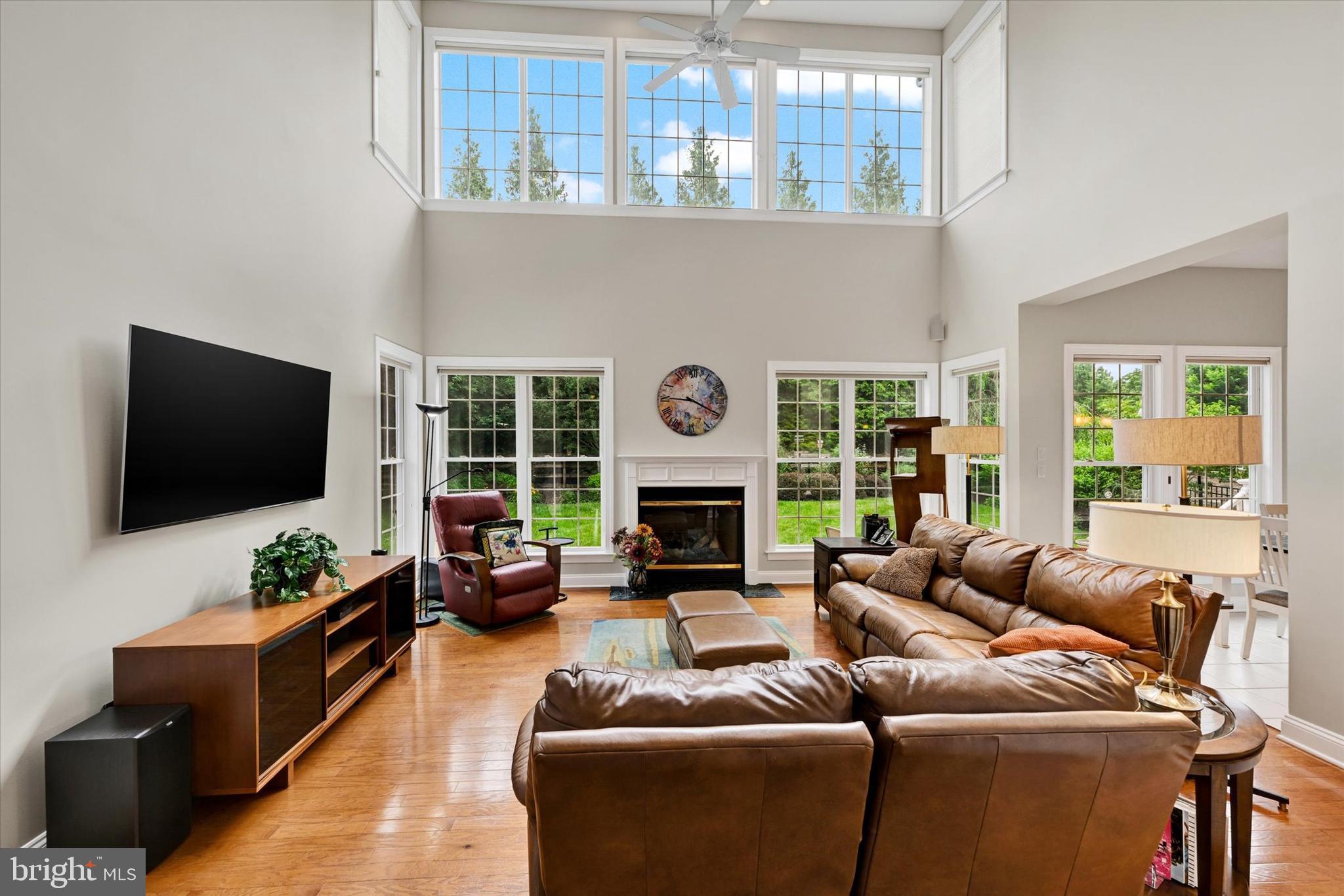 5200 SCENIC DRIVE