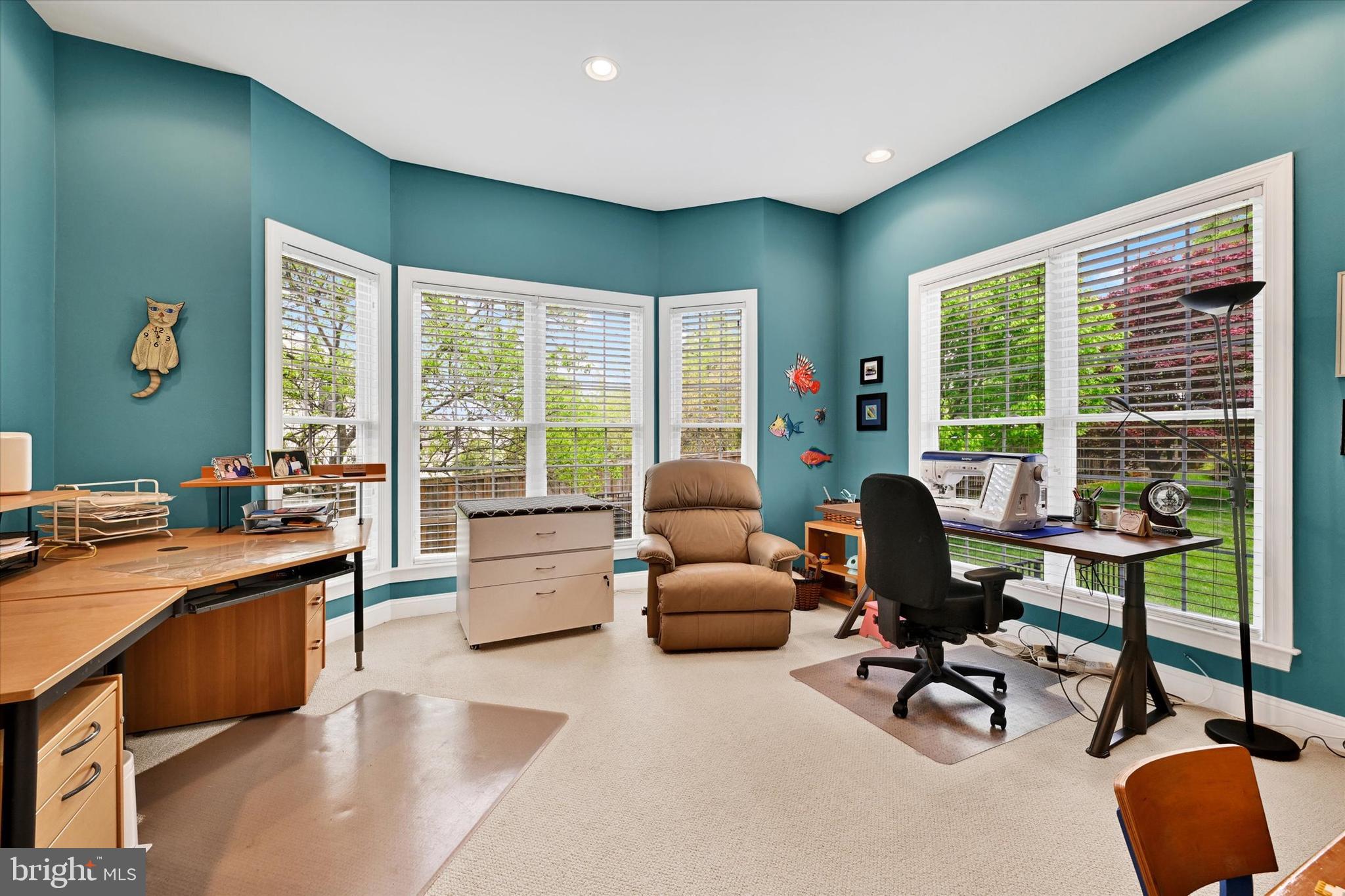 5200 SCENIC DRIVE